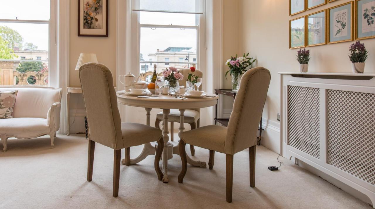Flat 3, 6 Lypiatt Terrace Cheltenham Gloucestershire Gl50 2Sx ภายนอก รูปภาพ