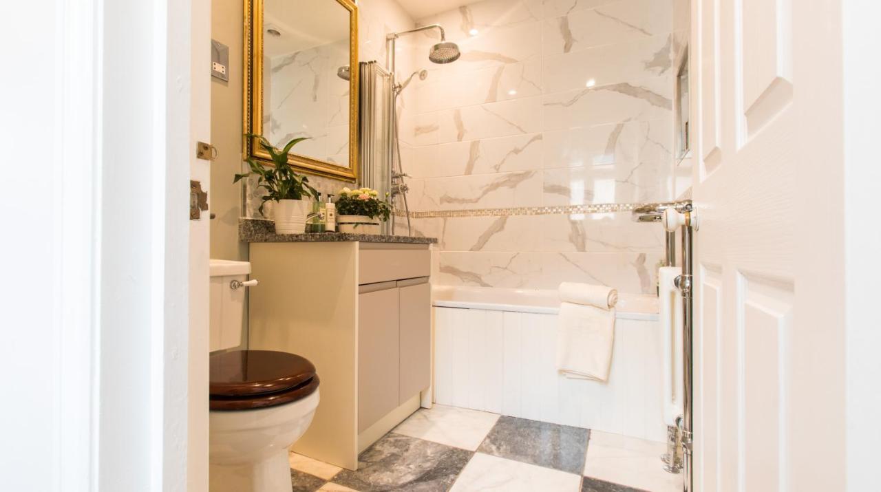 Flat 3, 6 Lypiatt Terrace Cheltenham Gloucestershire Gl50 2Sx ภายนอก รูปภาพ