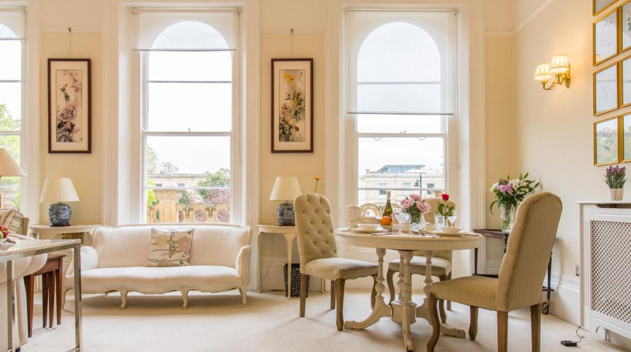 Flat 3, 6 Lypiatt Terrace Cheltenham Gloucestershire Gl50 2Sx ภายนอก รูปภาพ
