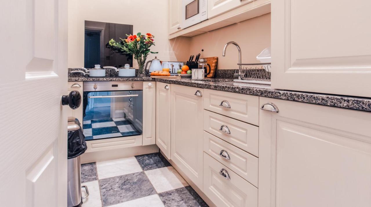 Flat 3, 6 Lypiatt Terrace Cheltenham Gloucestershire Gl50 2Sx ภายนอก รูปภาพ