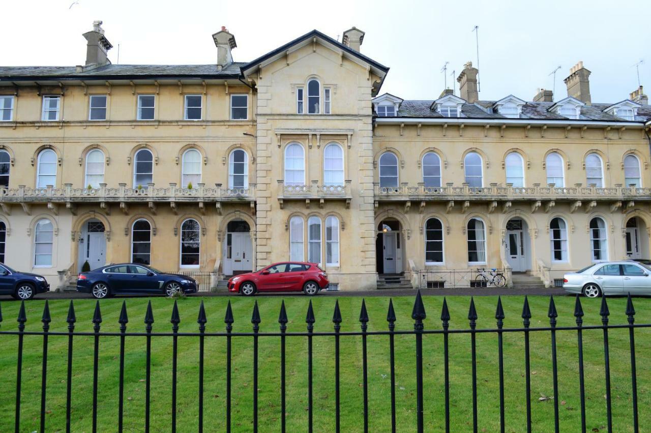 Flat 3, 6 Lypiatt Terrace Cheltenham Gloucestershire Gl50 2Sx ภายนอก รูปภาพ