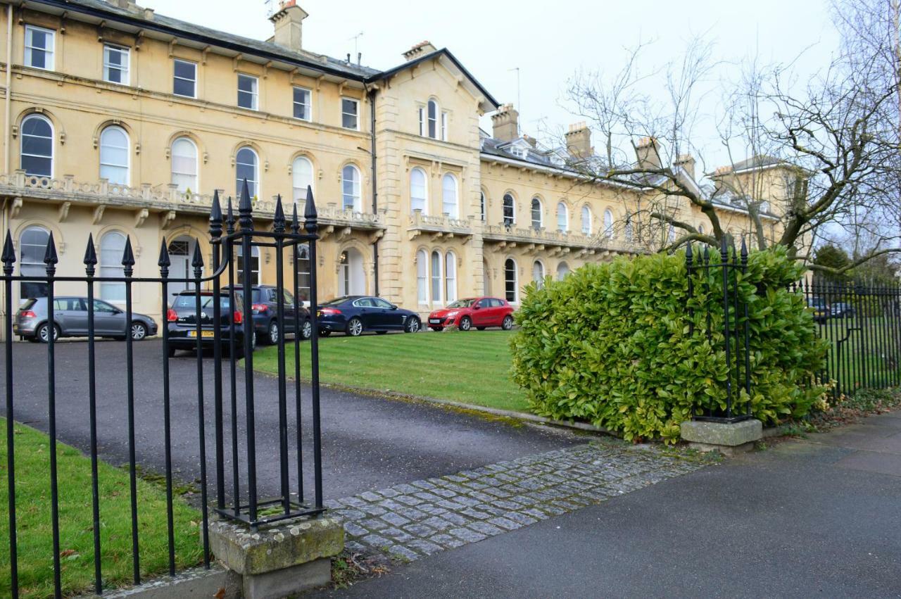 Flat 3, 6 Lypiatt Terrace Cheltenham Gloucestershire Gl50 2Sx ภายนอก รูปภาพ