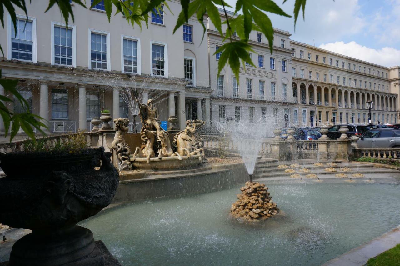Flat 3, 6 Lypiatt Terrace Cheltenham Gloucestershire Gl50 2Sx ภายนอก รูปภาพ